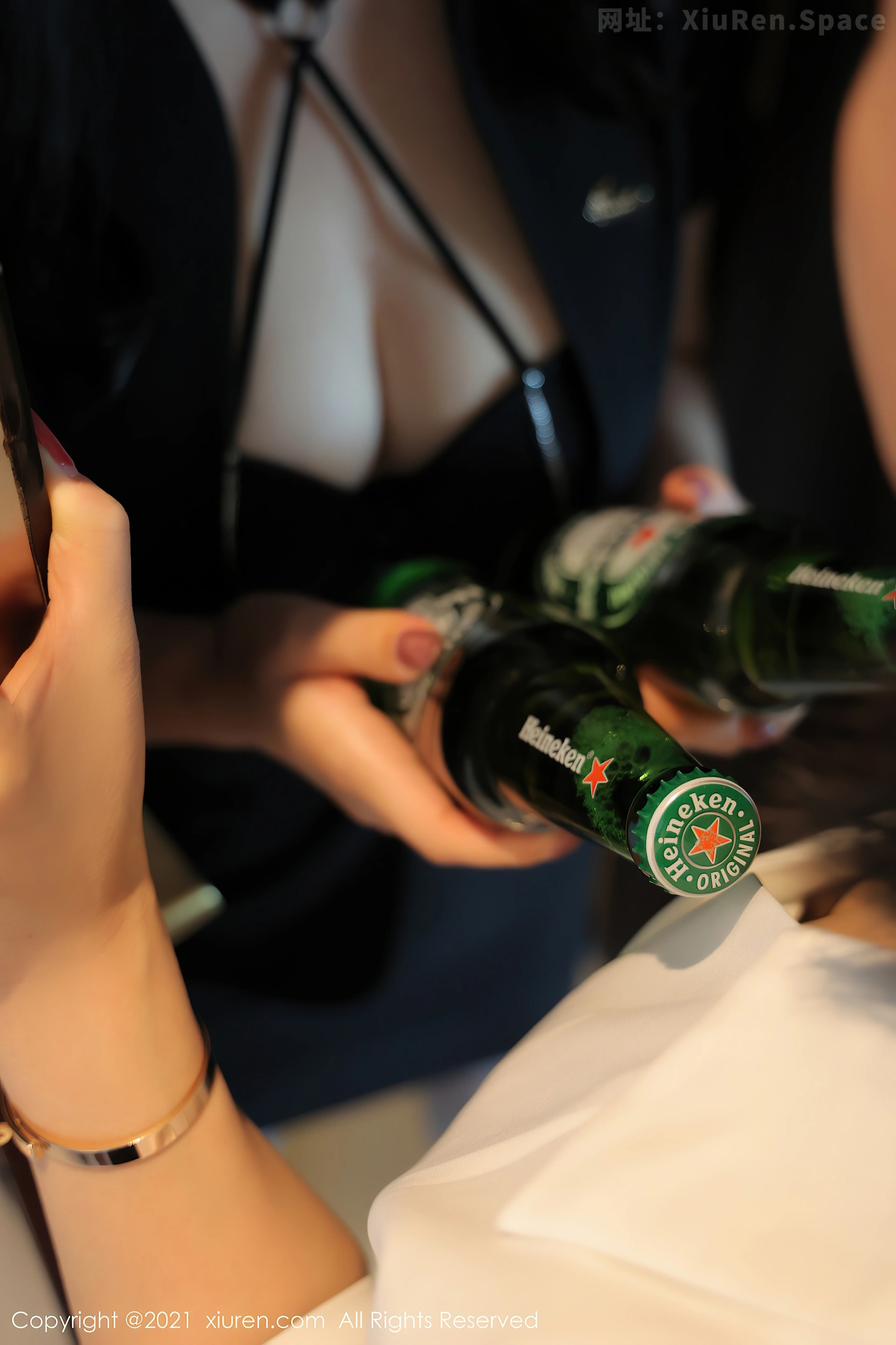 图片[4]-[XiuRen秀人网] 2021.05.18 VOL.4047 新人模特乖乖小野喵＆沈欢欣私房性感姐妹花情趣服饰诱惑写真58P-秀人网官方网站